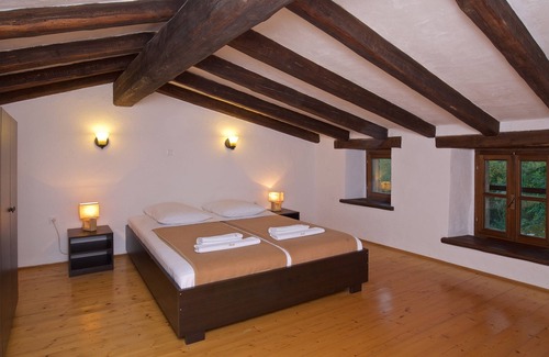 Kotli House | Traditional Stone House