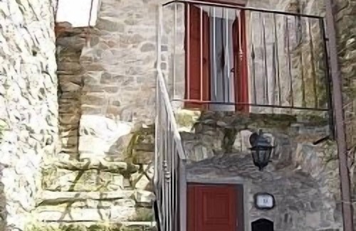 Tresana Villa | Traditional stone villa with terrace & gardens, in the hills of Lunigiana, Northern Tuscany.