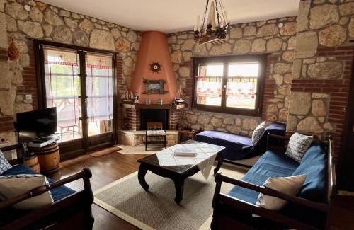 Vourvourou Villa | Traditional Stone Villa Rokosini