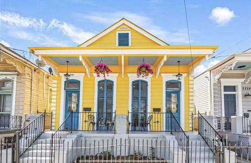 Faubourg Livaudais House | Traditional styled shotgun house