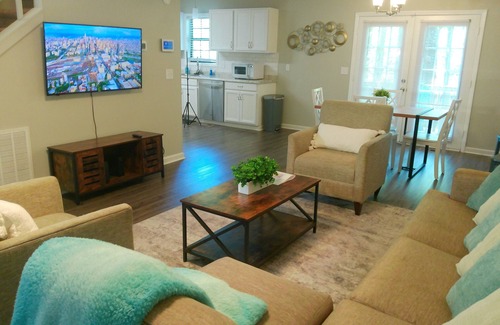 Lemon Springs House | Trail Hollow - 3 beds, 2 baths, 6 guestn