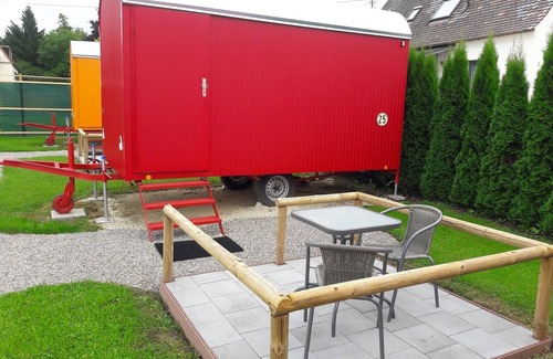 Offingen Apartment | Trailer 10,5qm w. Terrace