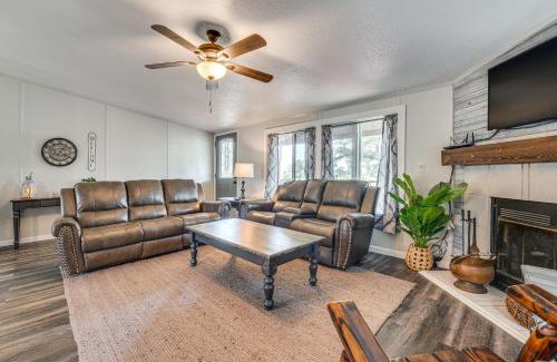 Gonzales House | Trails, Creek and Wildlife Country Harwood Retreat