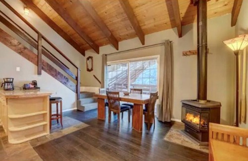Tahoe Village House | Tramway Sierra Summit near Heavenly/Dogs OK/New Heating and AC