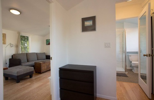Mid Central House | Tranquil 1-bd Guesthouse Apartment on Spanish Estate, sundeck w/mountain views