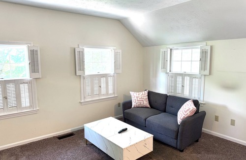 Warren Condo | Tranquil 2-bedroom condo in Warren with WiFi, AC