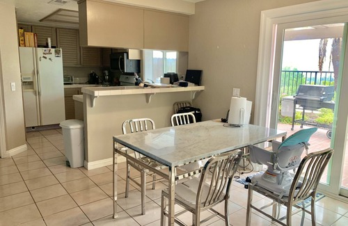 Lake Forest House | Tranquil 3 bed 2.5 bath Home with panoramic views and private backyard