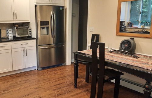 Scarsdale House | Tranquil 3Bedroom Oasis close to everything
