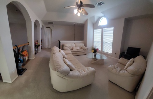 Allen House | Tranquil affordable Room 1 in Allen
