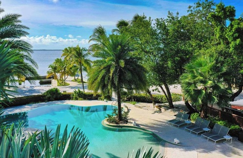 Key Largo House | Tranquil Bungalow at the Beautiful at Largo Resort