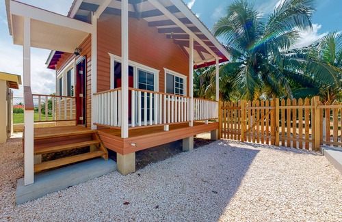 Dangriga Cabin | Tranquil cabana, Dangriga romantic couple getaway.