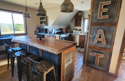 Gambier Apartment | Tranquil Country Loft and backyard paradise in the rolling hills of Gambier, OH