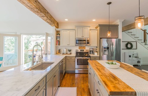 Chattanooga House | Tranquil Downtown Retreat - 4 Minutes to Aquarium & Coolidge Park!