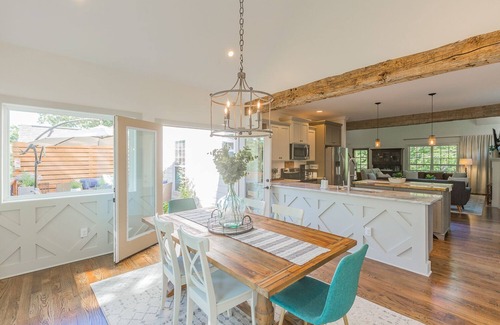 Chattanooga House | Tranquil Downtown Retreat - 4 Minutes to Aquarium & Coolidge Park!