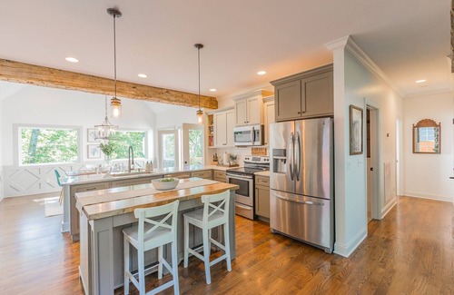 Chattanooga House | Tranquil Downtown Retreat - 4 Minutes to Aquarium & Coolidge Park!