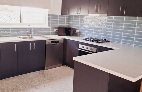 Rockingham Apartment | Tranquil Escape by Rockingham Jetty