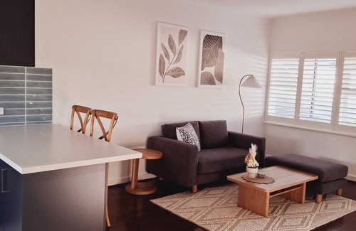 Rockingham Apartment | Tranquil Escape by Rockingham Jetty