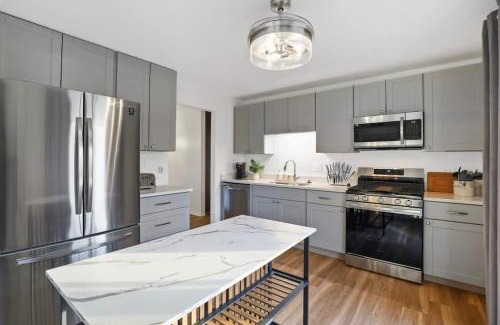 Forestview House | Tranquil Getaway for the Entire Family