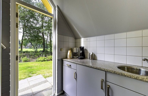 Dalfsen House | Tranquil Getaway in Dalfsen