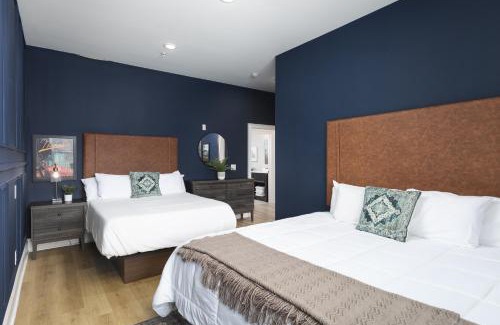 Cleveland Park Apartment | Tranquil Haven Close to Broadway with Free Parking