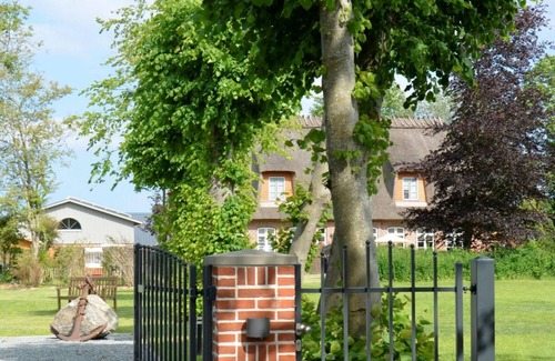 Kronsgaard Apartment | Tranquil holiday home with garden