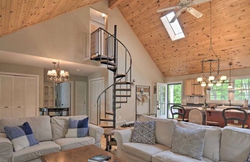 Presque Isle Cottage | Tranquil Lake Esau Cottage, Presque Isle Harbor Area. Private Community
