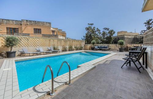 Madliena Villa | Tranquil Mansion - 3 Bed, Pool, BBQ & Gaming Room