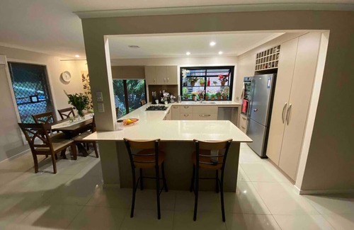 Alexandra Hills House | Tranquil Nature Sanctuary - Family Haven