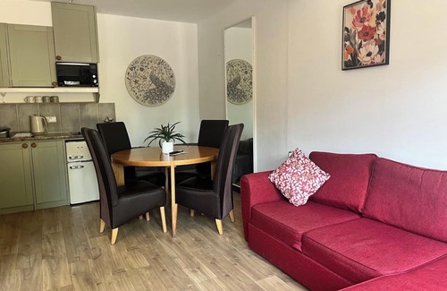 West Grinstead Apartment | Tranquil One Bedroom countryside retreat