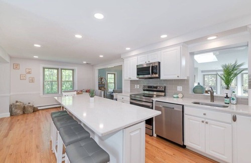 Plymouth House | Tranquil Plymouth Retreat with Pool