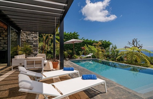 Prazeres Villa | Tranquil premium villa and garden|Garden Paradise