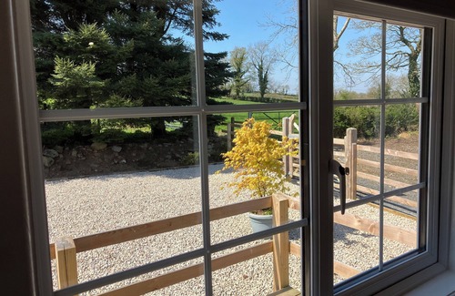 Lisburn Cabin | Tranquil private cabin surrounded by beautiful countryside.