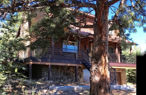 Westcliffe House | Tranquil Retreat w/private National Forrest access, pond & creek