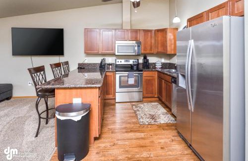 Knik-Fairview Apartment | Tranquil Stay at Settlers Bay, Newly Furnished!