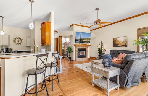 Loudon House | Tranquil Tellico Lakefront Retreat - Kayaks! Private Dock!