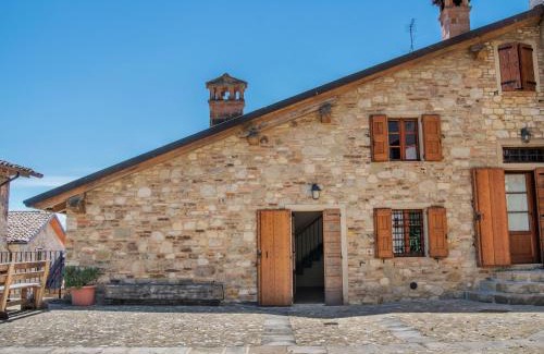 Ca' de' Grimaldi House | Tranquil Village Stay with Fireplace
