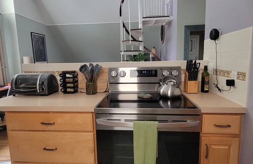 Annapolis Apartment | Tranquility Awaits
