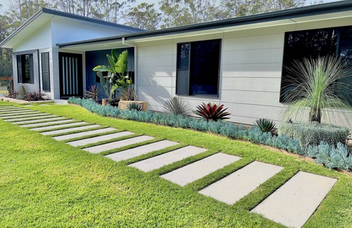 Tomerong House | Tranquility On InvermaynJust minutes to Huskisson and Jervis Bay