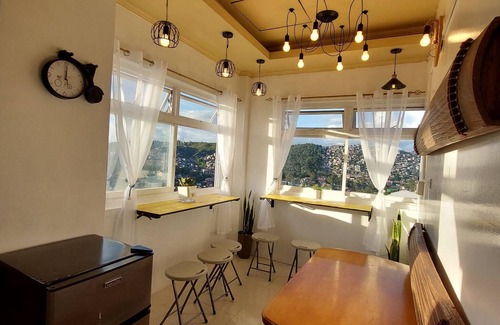 Baguio Apartment | Transient in Baguio, Near Burnham Park Unit 201