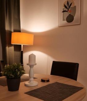 Nord-Holland Apartment | Traumhafte Wohnung mit Kingsize-Bett nähe Uni, Rheinmetall, Mercedes mit Parkplatz
