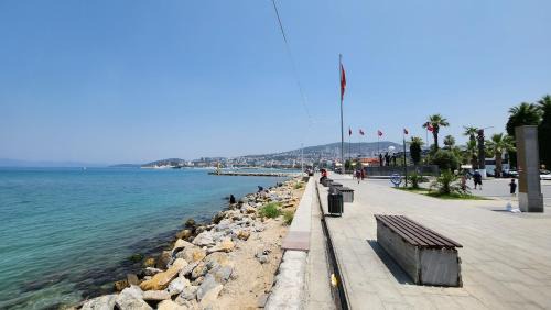 Kusadasi City Centre House | Traumhaus mitten in der City 60 Meter zum Meer