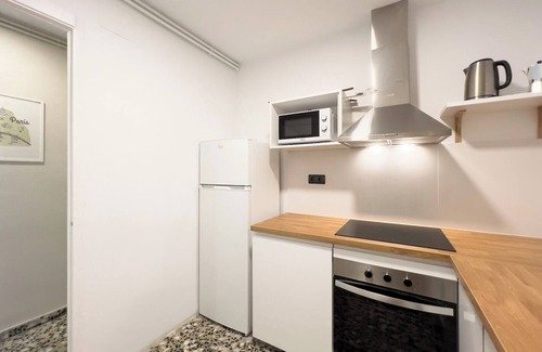 El Baix Guinardo Apartment | Trav 3 habitaciones 1-2 · 3h
