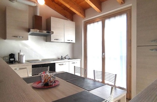 Travedona-Monate Apartment | TRAVEDONA LOFT BY LAKE IXIHOME