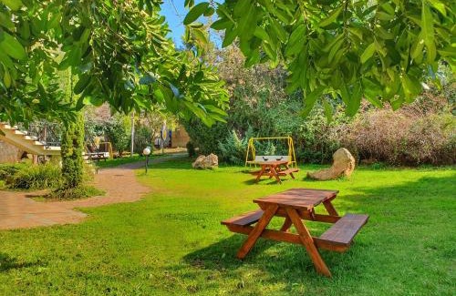 Eilon Hotel | Travel Hotel Eilon