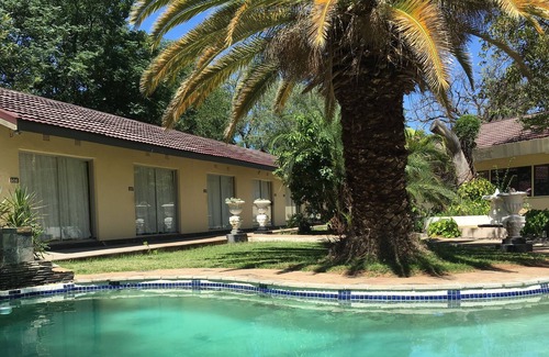 Selebi-Phikwe Hotel | Travel Inn Hotel