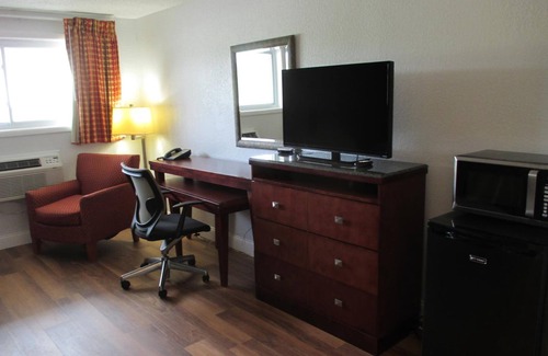 Lakehurst Hotel | Travel Inn & Suites