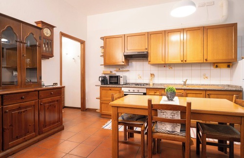 Lecco Apartment | Traveler's Retreat in Lecco