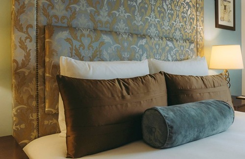 Westlands Villa | Travelers Safari - Westlands