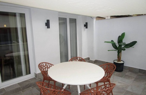 En Corts Apartment | TravelHabitat Ruzafa Green House Terraza