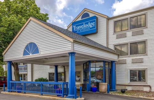 Brooklyn Center Hotel | Travelodge by Wyndham Brooklyn Center